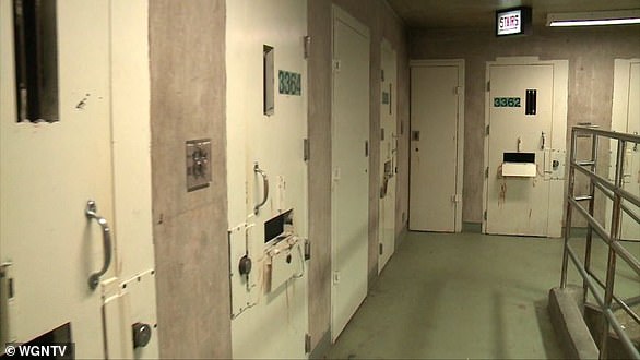 Bloque de celdas en otra parte de la prisión.  Las celdas cerradas están reservadas para los perpetradores de los crímenes más violentos.