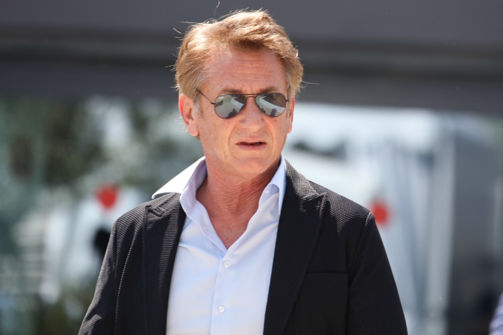 El actor Sean Penn amenaza con derretir los Oscar en público - Fecha límite