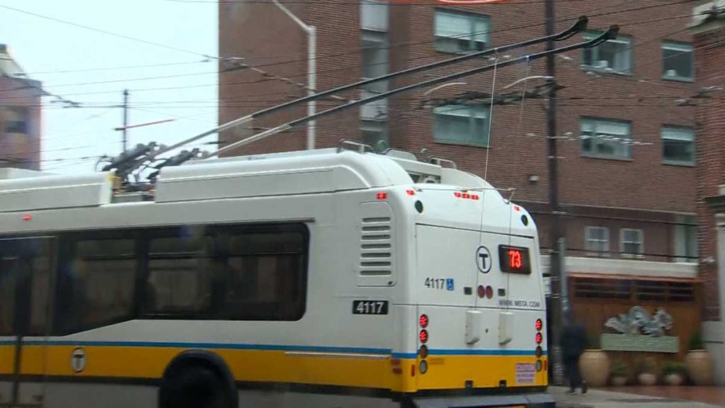 MBTA retira del servicio los trolebuses de la Ruta 71 y 73