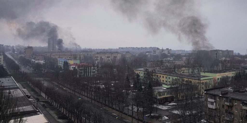 Miles de residentes de Mariupol se mudaron 'forzosamente' a Rusia, dice la ciudad