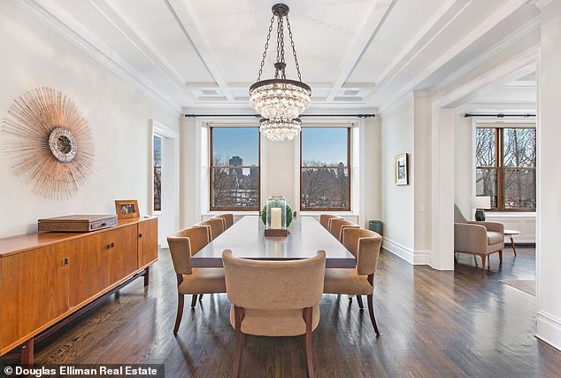 Willis y Hemming vendieron este condominio de Manhattan con vista a Central Park en una semana.  La propiedad de seis habitaciones alcanzó su precio inicial de $ 18 millones en enero de 2018