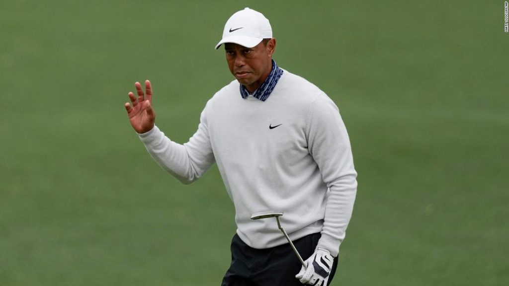 Tiger Woods monta una montaña rusa en la tercera ronda del Masters mientras lucha por la consistencia