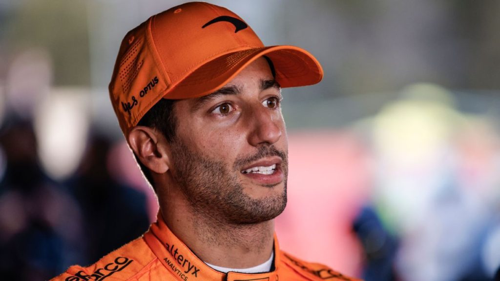 La presión aumenta sobre Daniel Ricciardo cuando McLaren extiende el acuerdo de Bateaux-Award