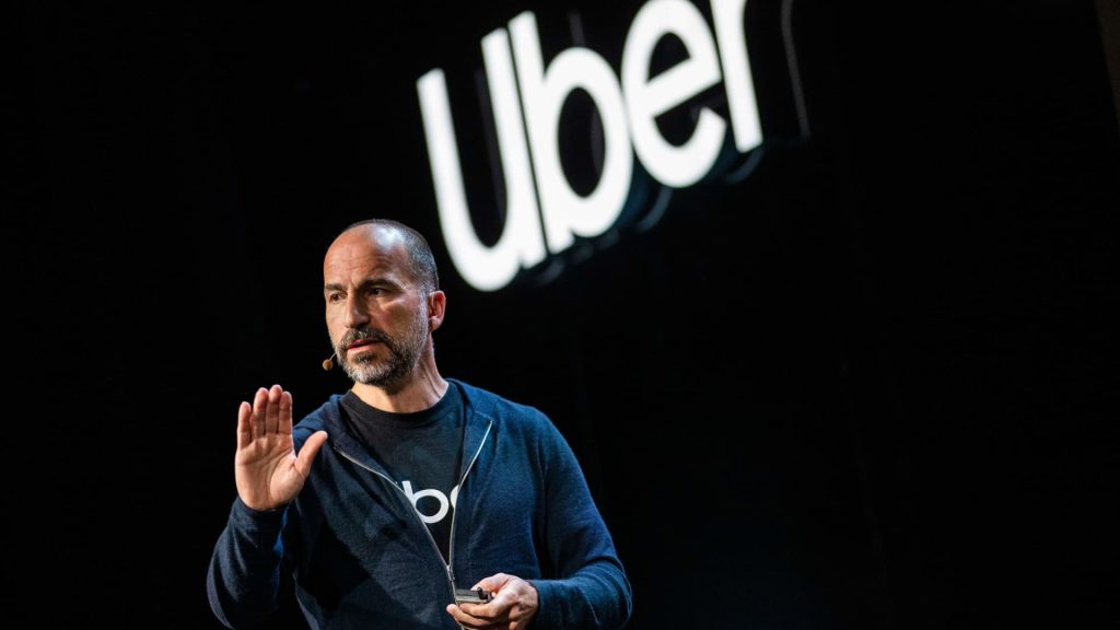 Uber reducirá costos, tratará la contratación como un 'privilegio': correo electrónico del CEO