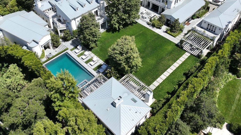 Jennifer Lopez y Ben Affleck pueden haber comprado una gran propiedad en Beverly Hills
