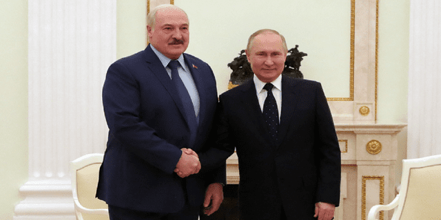 El presidente ruso, Vladimir Putin, se reunió con su homólogo bielorruso, Alexander Lukashenko, en el Kremlin de Moscú el 11 de marzo. 
