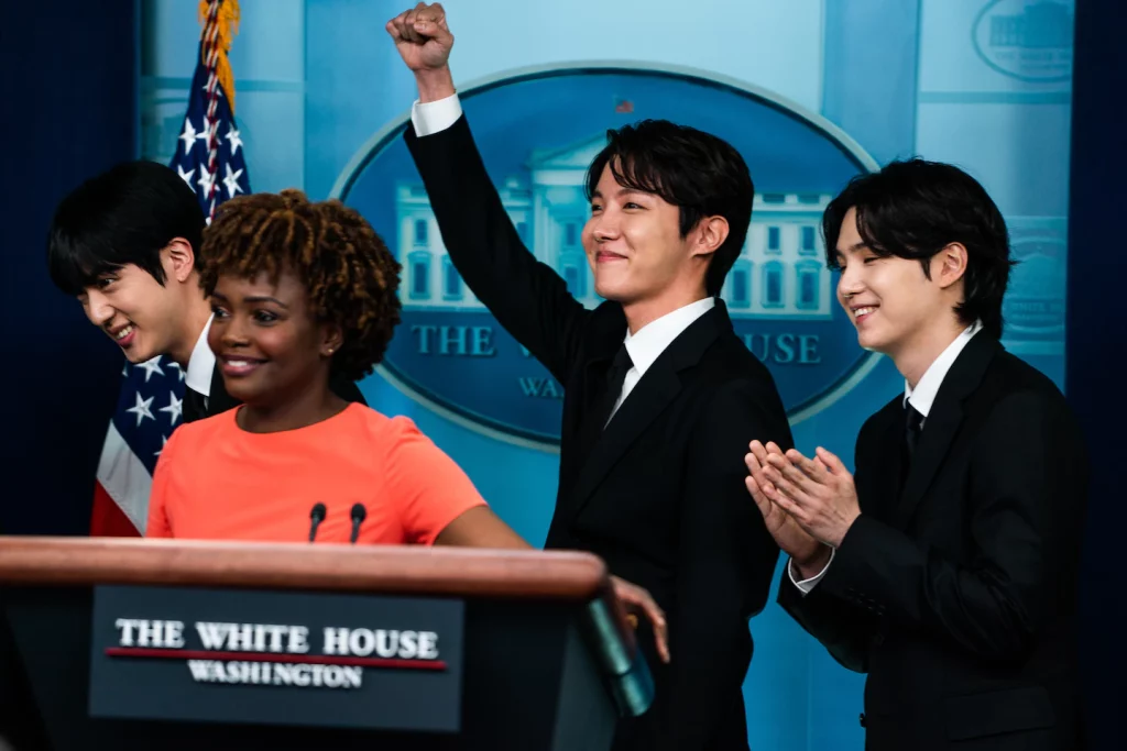 Invitado de 'Dynamite' en la Casa Blanca: BTS se reúne con Biden sobre discriminación contra Asia