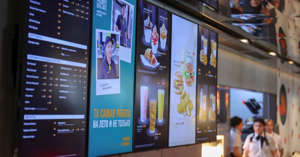 Nombre delicioso pero no Big Mac: Rusia abre restaurantes McDonald's renombrados