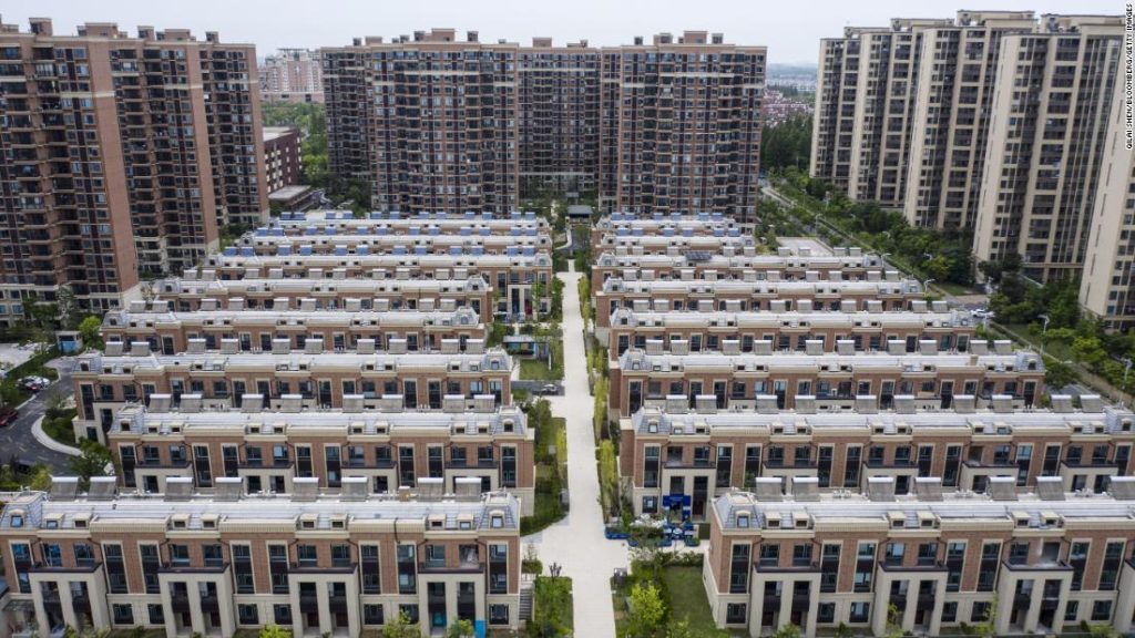 Los compradores de viviendas chinos se niegan a pagar las hipotecas de los apartamentos sin terminar