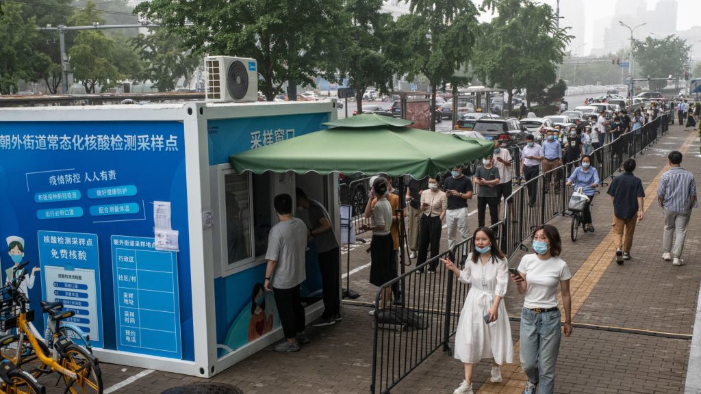Beijing se retracta del plan para endurecer los requisitos de la vacuna COVID
