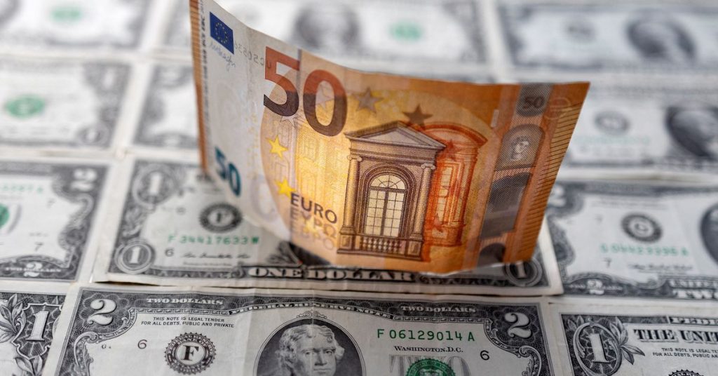 El euro vuelve a estar por encima de la paridad y el dólar baja tras el aumento de la inflación