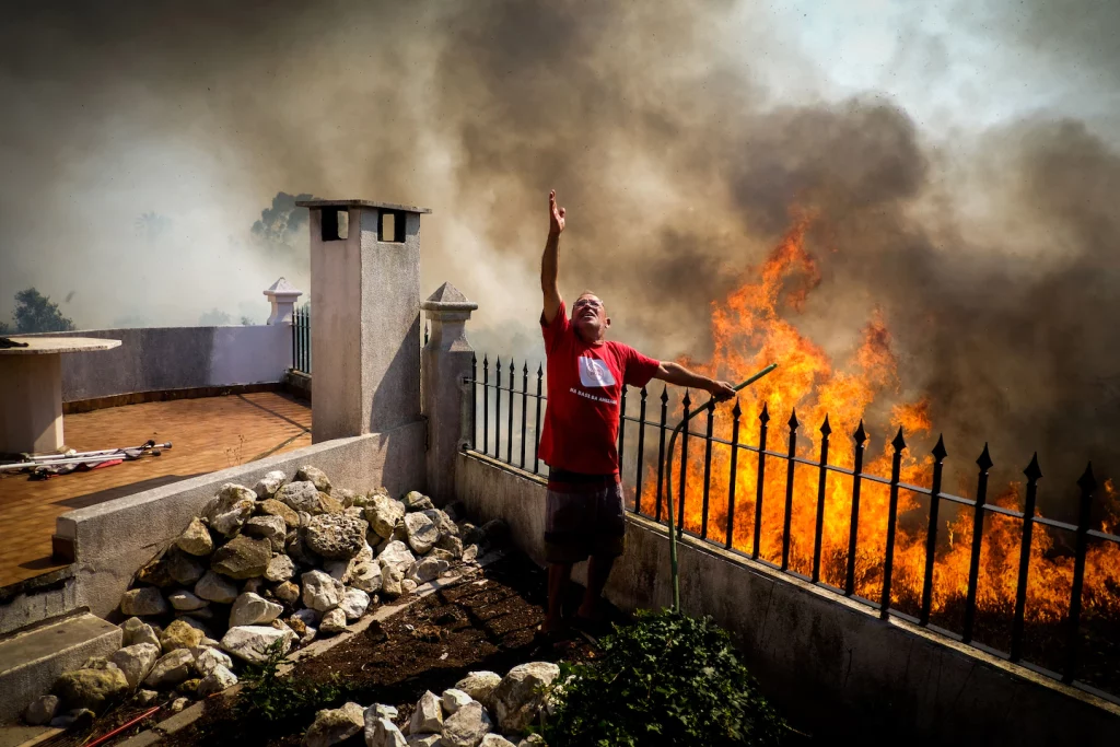 Europa ayuda a Portugal a combatir los incendios forestales en medio de la ola de calor