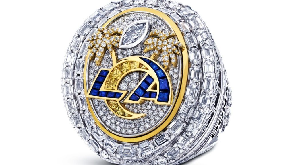 Los anillos de diamantes del Super Bowl LVI en Los Angeles Rams rinden homenaje a Los Angeles, SoFi Stadium