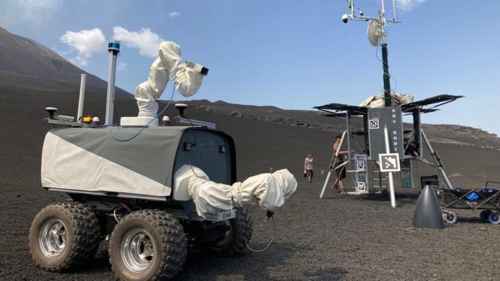 Rover recoge rocas en un volcán activo para simular una misión lunar