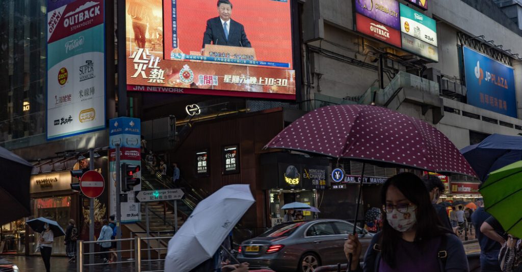 Xi visita Hong Kong transformado por la represión: actualizaciones en vivo
