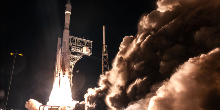 Rocket Report: SpaceX lanza Corea a la Luna, el puerto espacial de Georgia