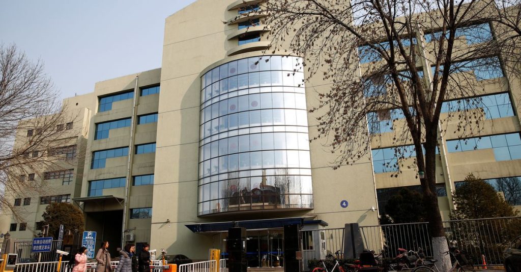 China sentencia al empresario Xiao Jianhua a 13 años de prisión y multa a su empresa con 8.100 millones de dólares