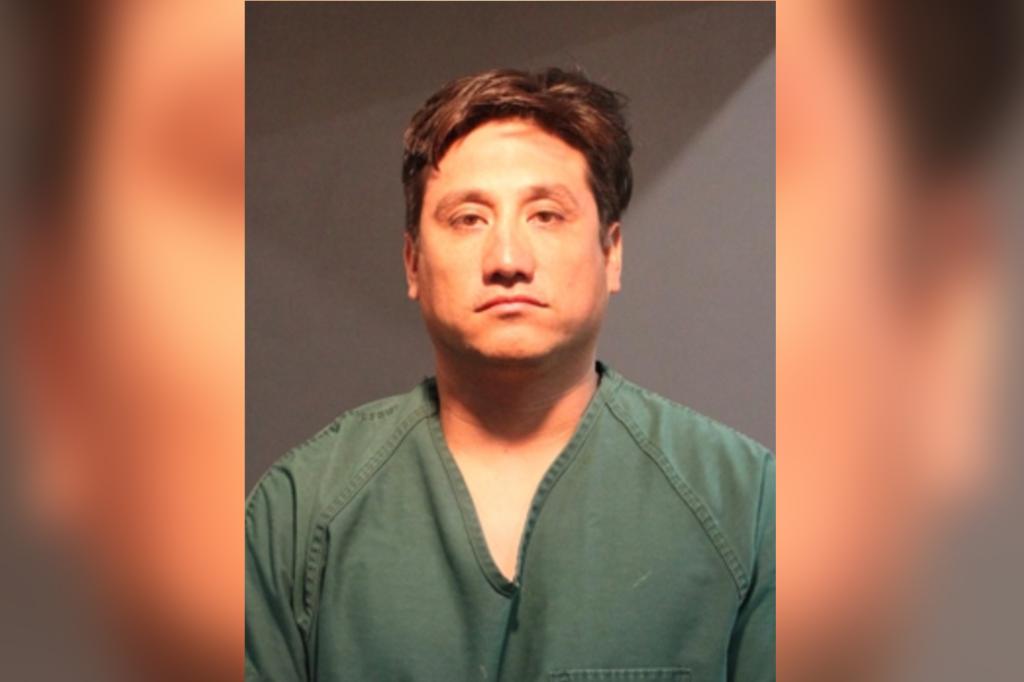 Entrenador de California Chris Flores arrestado por agresión sexual a menores