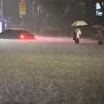 Fuertes lluvias inundan la capital de Corea del Sur, Seúl, matando al menos a siete personas