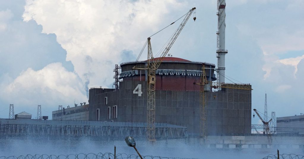 Ucrania pide una zona desmilitarizada alrededor de la planta nuclear bombardeada