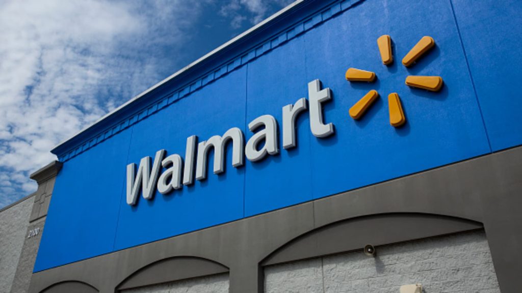 Walmart despide empleados corporativos después de reducir las expectativas