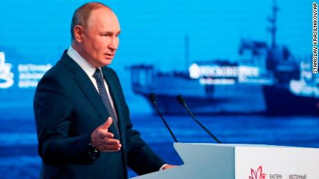 Putin afirma que Rusia no tiene nada que perder con las acciones en Ucrania, ya que el país mira hacia el este en busca de asistencia económica. 