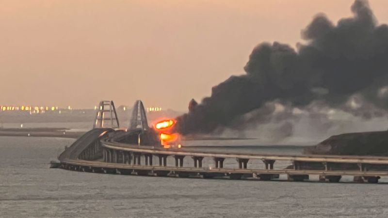 Explosión del puente de Crimea: se produjo una explosión masiva en el puente más largo de Europa, según funcionarios rusos