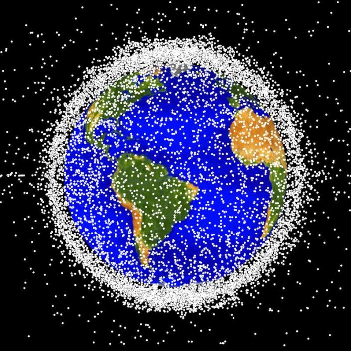Diagrama de escombros en órbita terrestre baja