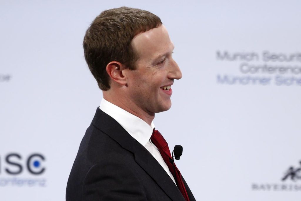 Zuckerberg pide 'paciencia' mientras los costos de Meta asustan a los inversionistas