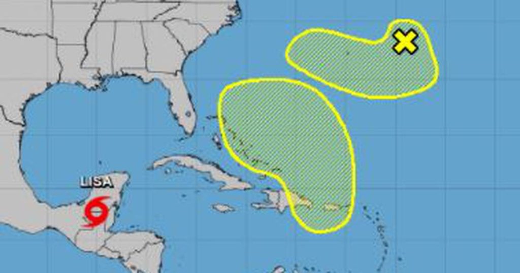 El huracán Martin se está moviendo más hacia el noreste;  Lisa bajó