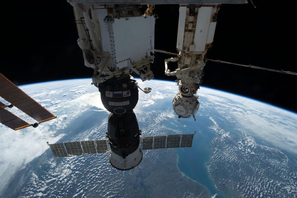Prueba de impulso en la fuga de la nave espacial Soyuz de la estación espacial: se pospone la caminata espacial de EE. UU.