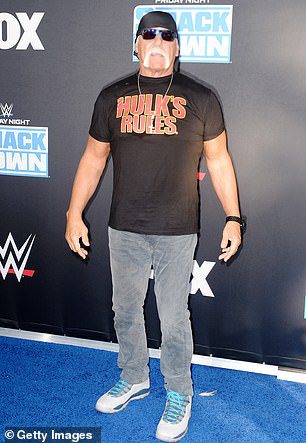 Hogan (en la foto) ingresó al ring por última vez en 2013. Dijo que no pudo participar en su último combate de despedida como muchos otros luchadores legendarios debido a las numerosas lesiones que sufrió a lo largo de su carrera.