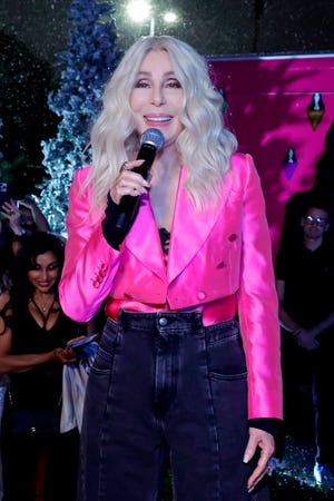 Cher asiste a un evento promocional en Santa Mónica, California, el 14 de octubre de 2023.